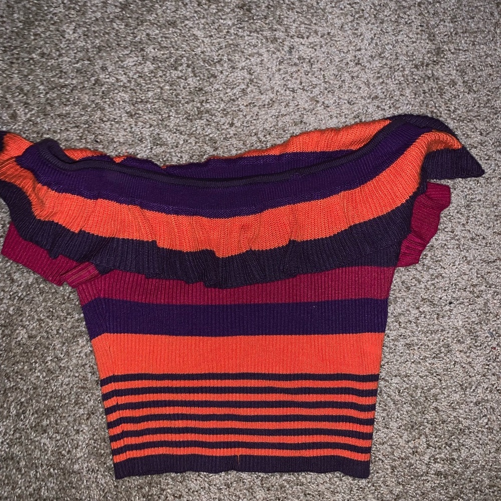 URBAN OUTFITTERS knit off the shoulder crop top